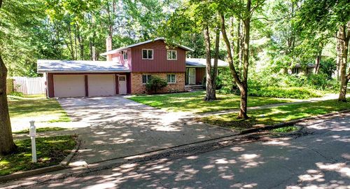 1111 Wildwood St, Midland, MI, 48642-3105 | Card Image