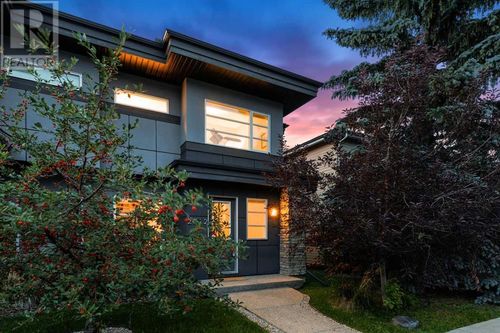 2012 35 Ave Sw, Calgary, AB, T2T2E1 | Card Image