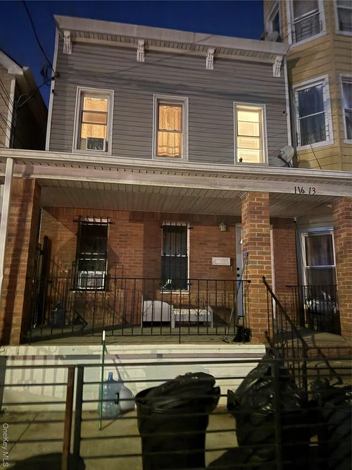 11613 95th Ave, South Richmond Hill, NY, 11419-1205 | Card Image