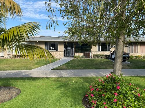 1701 Tam Oshanter Rd, Seal Beach, CA, 90740-8506 | Card Image