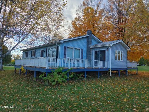 81 Ferry Rd, Crown Point, NY, 12928-2614 | Card Image