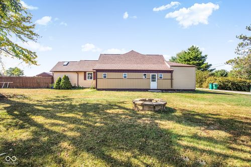 7154 S 325 W, Jamestown, IN, 46147-9422 | Card Image