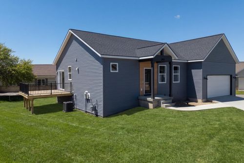 243 W Gardner St, Sparta, MI, 49345-1722 | Card Image