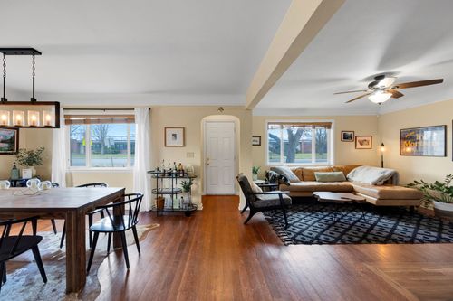 301 Park Ave, Stevensville, MT, 59870-2604 | Card Image