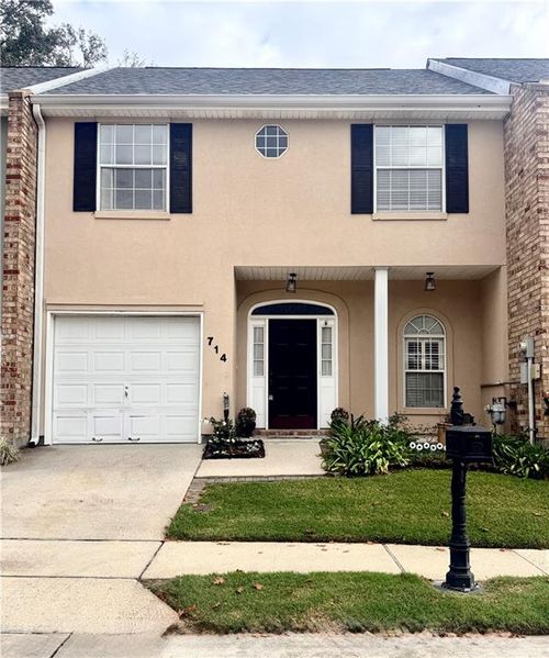 714 Pecan Grove Ln, Jefferson, LA, 70121-1129 | Card Image