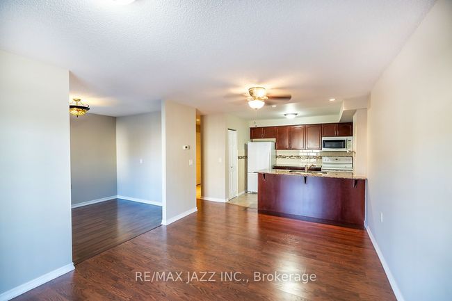 303 - 61 Clarington Blvd, Condo with 2 bedrooms, 1 bathrooms and 1 parking in Clarington ON | Image 14