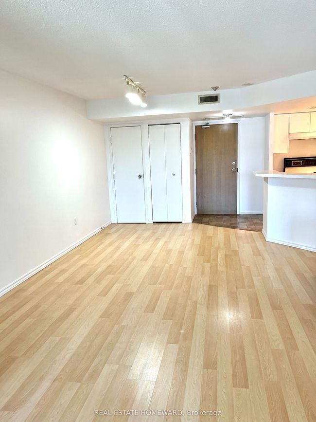 417 - 1001 Bay St, Condo with 2 bedrooms, 1 bathrooms and 1 parking in Toronto ON | Image 22