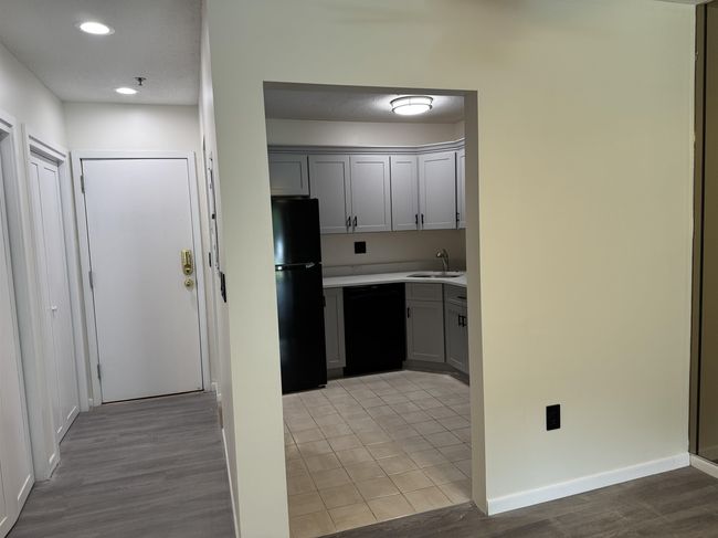 APT-8 - 121 Cluff Crossing Rd, Condo with 2 bedrooms, 1 bathrooms and null parking in Salem NH | Image 4