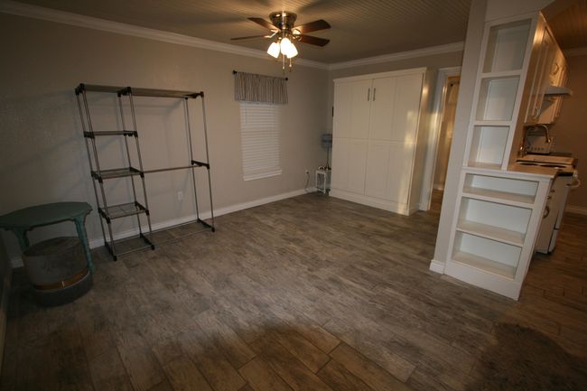 1001 S Main St, House other with 1 bedrooms, 1 bathrooms and null parking in Burnet TX | Image 7