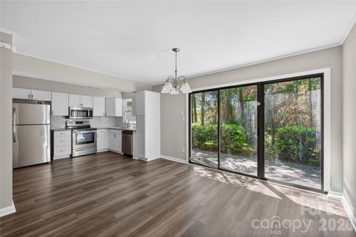 1610 Renard Ridge Rd, Charlotte, NC, 28212-7662 | Card Image
