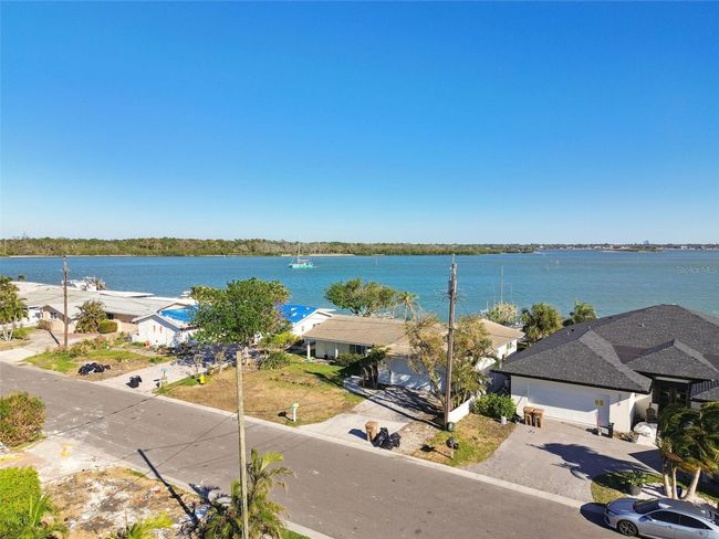 568 Johns Pass Ave, House other with 4 bedrooms, 3 bathrooms and null parking in MADEIRA BEACH FL | Image 92
