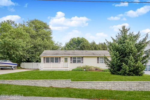 12 Michele Dr, Toms River, NJ, 08755-5023 | Card Image