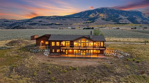845 Elk Run Rd, Silverthorne, CO, 80498-8940 | Card Image