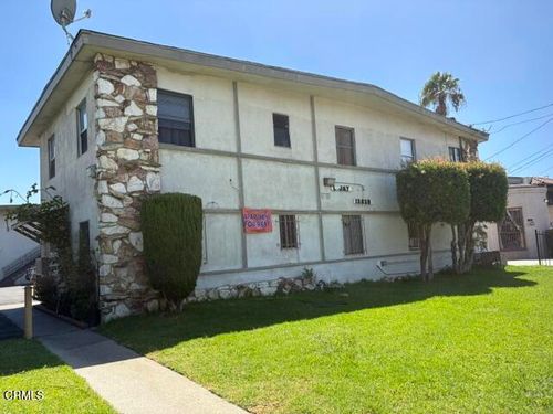 12620 S Figueroa St, Los Angeles, CA, 90061-1238 | Card Image