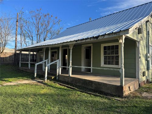 203 W Powell St, Willis, TX, 77378-8931 | Card Image