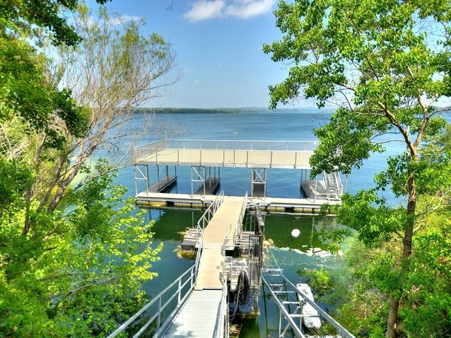 Boat dock for day use. | Image 23