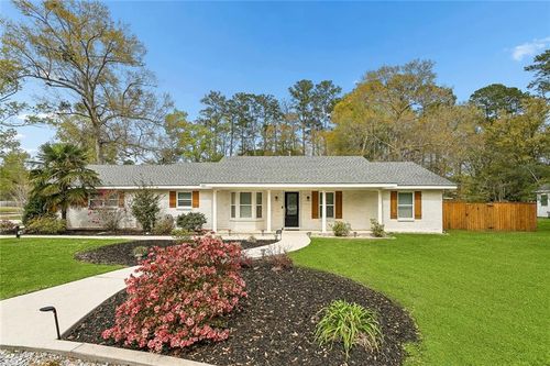 1551 Labarre St, Mandeville, LA, 70448-4041 | Card Image
