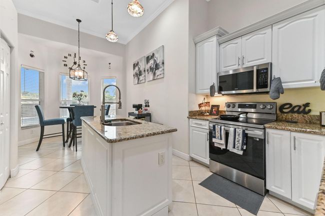 2450 Sw Summit St, House other with 3 bedrooms, 2 bathrooms and null parking in Port Saint Lucie FL | Image 16