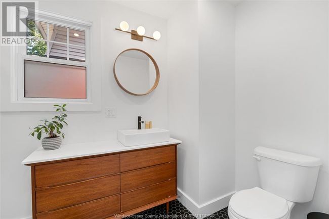 2 - 394 Grove Ave, House other with 1 bedrooms, 1 bathrooms and null parking in Windsor ON | Image 9