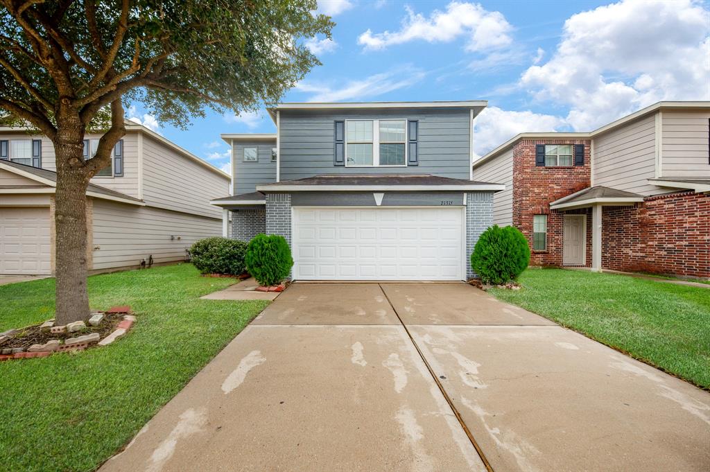 Finbury Oaks Ln, Katy, TX 77449