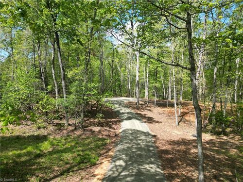 4225 Martins Mill Rd, East Bend, NC, 27018-7653 | Card Image