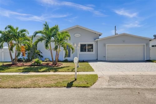 9240 Sw 54th St, Cooper City, FL, 33328-5806 | Card Image