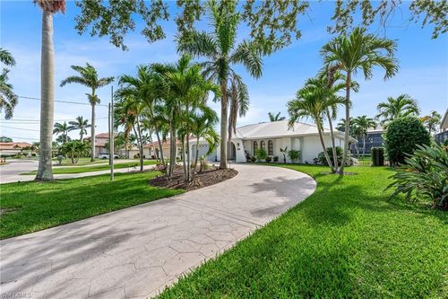 5630 Riverside Dr, Cape Coral, FL, 33904-5950 | Card Image