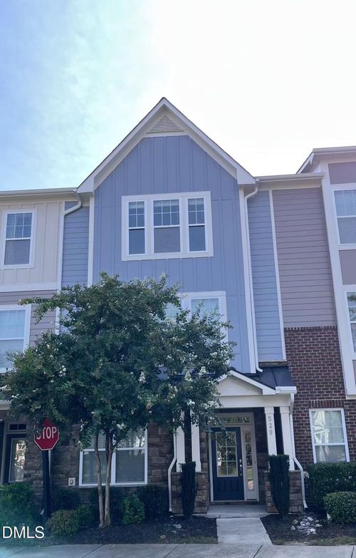 529 Balsam Fir Drive, Cary, NC, 27519 | Card Image