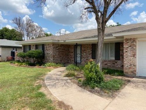 817 Kenwood Dr, Abilene, TX, 79601-4601 | Card Image