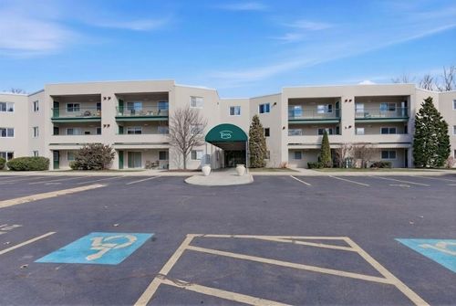 apt-207-31 Devereux St, Providence, RI, 02909-5555 | Card Image