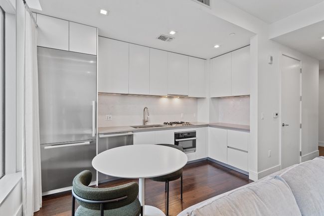 APT-1106 - 501 West Ave, Condo with 1 bedrooms, 1 bathrooms and 1 parking in Austin TX | Image 8