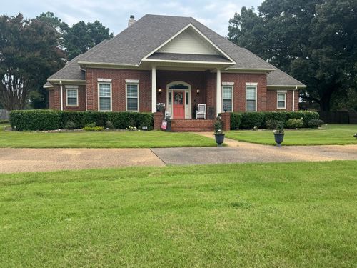 2498 S Laurelwood Ln, Tupelo, MS, 38801-7238 | Card Image