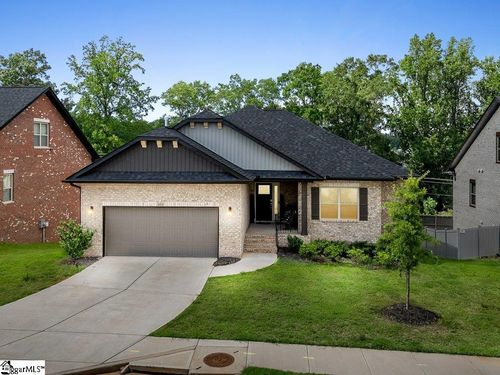 400 Rolling Waters Dr, Greenville, SC, 29605-6280 | Card Image