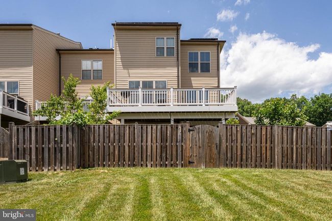 23314 Tradewind Dr, Townhouse with 3 bedrooms, 4 bathrooms and null parking in BRAMBLETON VA | Image 7