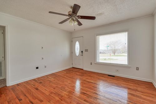5295 Pogue St, Spartanburg, SC, 29301-3416 | Card Image