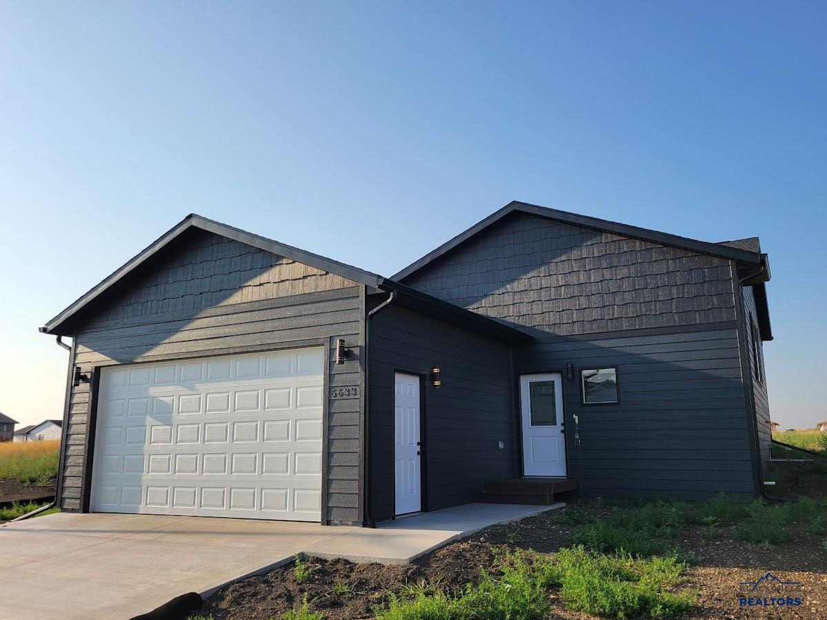Coal Bank Dr, Rapid City, SD 57701