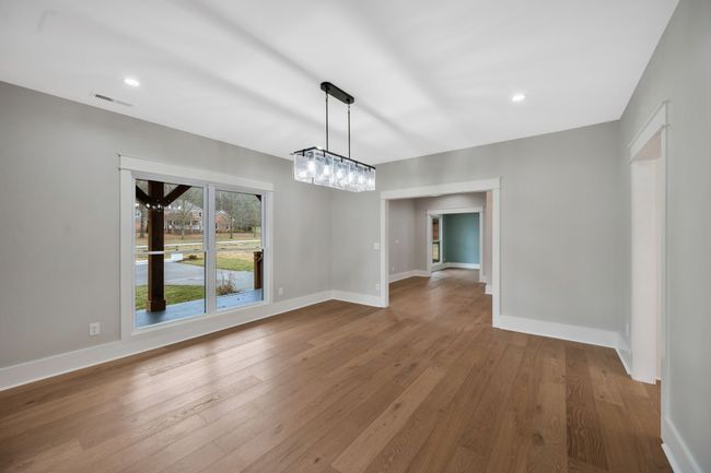 Formal Dining Room | Image 8