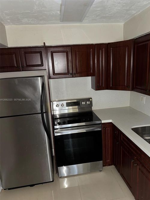 1-2-2-14052 Ne 2nd Ct, Miami, FL, 33161 | Card Image