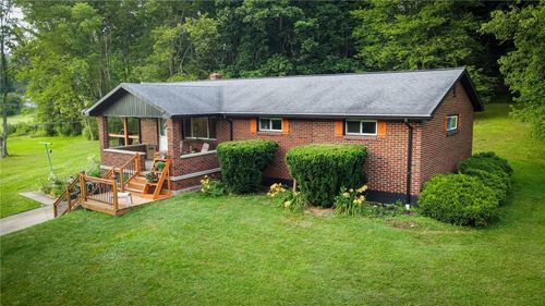 119 Eberhart Ln, Chicora, PA, 16025-2133 | Card Image