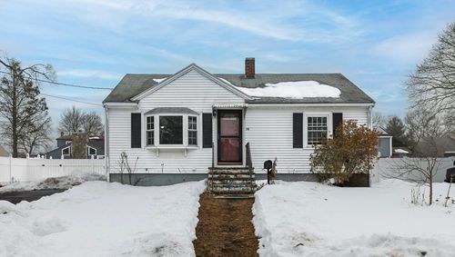 28 Linda St, Abington, MA, 02351-2325 | Card Image