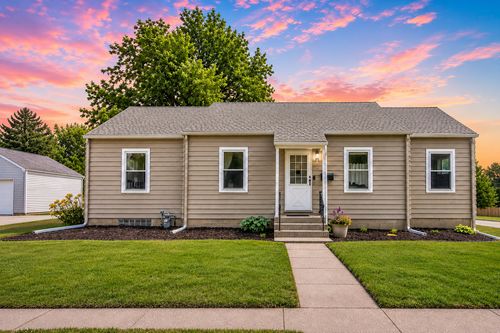 949 7th Ave Sw, Faribault, MN, 55021-6809 | Card Image