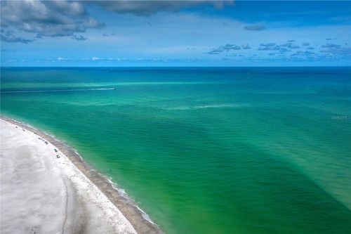 5-2850 Gulf Of Mexico Dr, Longboat Key, FL, 34228-2921 | Card Image
