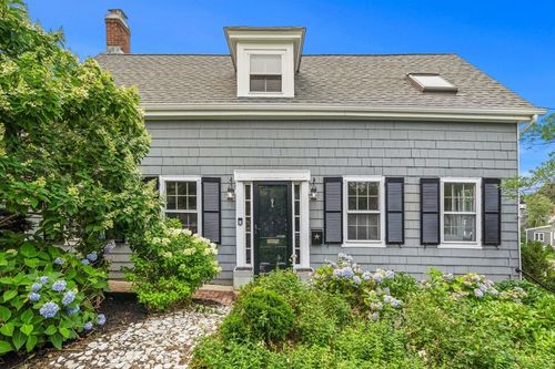 14 Linden St, Marblehead, MA, 01945-2312 | Card Image