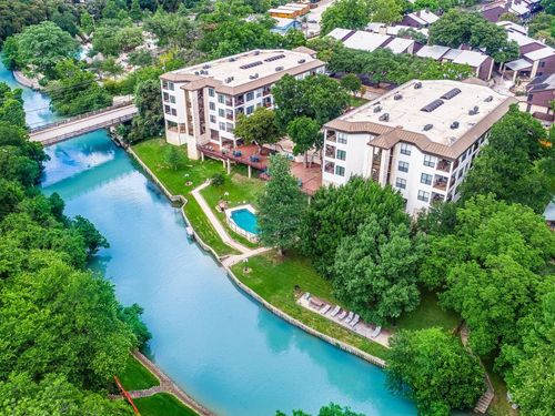 apt-a102-401 W Lincoln St, New Braunfels, TX, 78130-4576 | Card Image