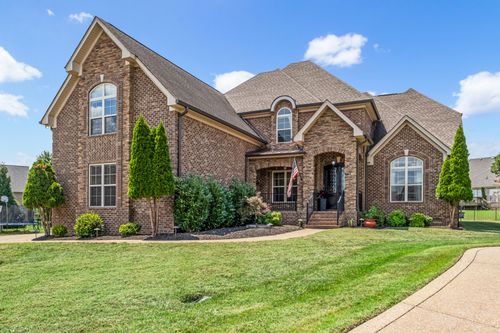120 Fraser Pl, Hendersonville, TN, 37075-1407 | Card Image
