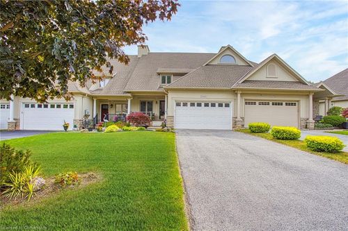 2362 Walker Crt, Niagara Falls, ON, L2J0A2 | Card Image
