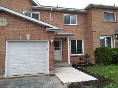 8 Lyfytt Cres, Home with 3 bedrooms, 2 bathrooms and 3 parking in Barrie ON | Image 2