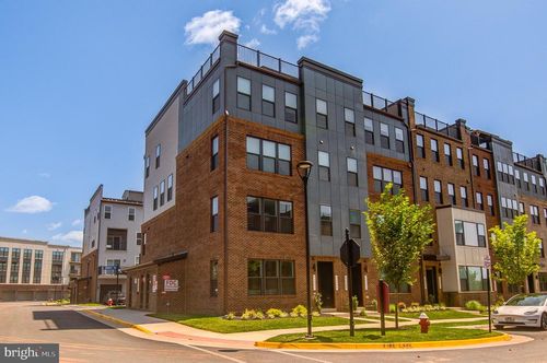 43792 Middleway Ter, ASHBURN, VA, 20147-7049 | Card Image