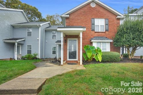 2911 Iron Gate Ln, Charlotte, NC, 28212-3635 | Card Image