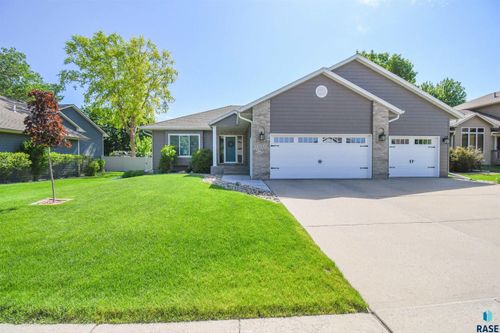 3252 S Grace Ave Avenue, Sioux Falls, SD, 57103 | Card Image